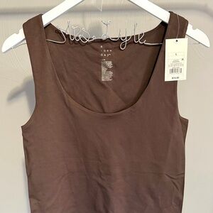 NWT Scoop Neck Tank Top in Chocolate Brown